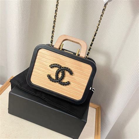 chanel vanity case代購|Chanel vanity case, 名牌, 手袋及銀包 .